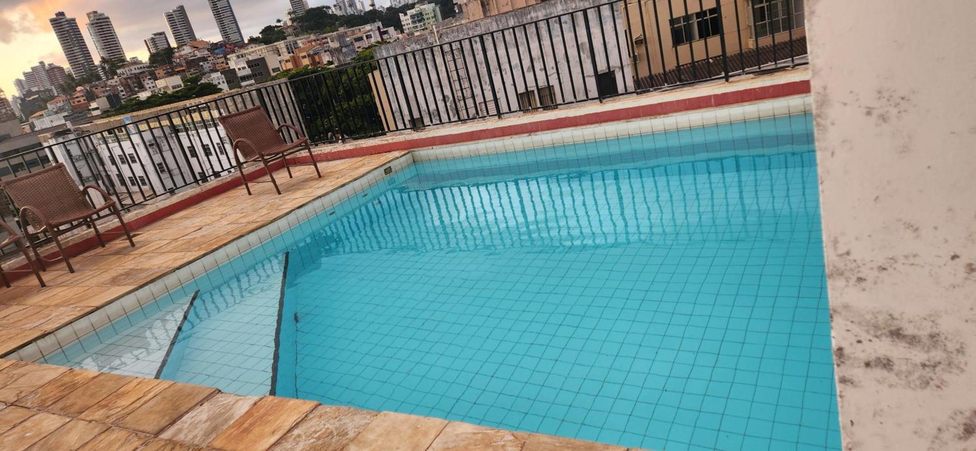 Edificio Metropole Ondina Apartment *